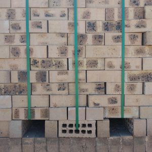 Fynbos Geel Satin Face Brick supplied by Dezyno Bricks – High-quality, durable bricks for building and paving